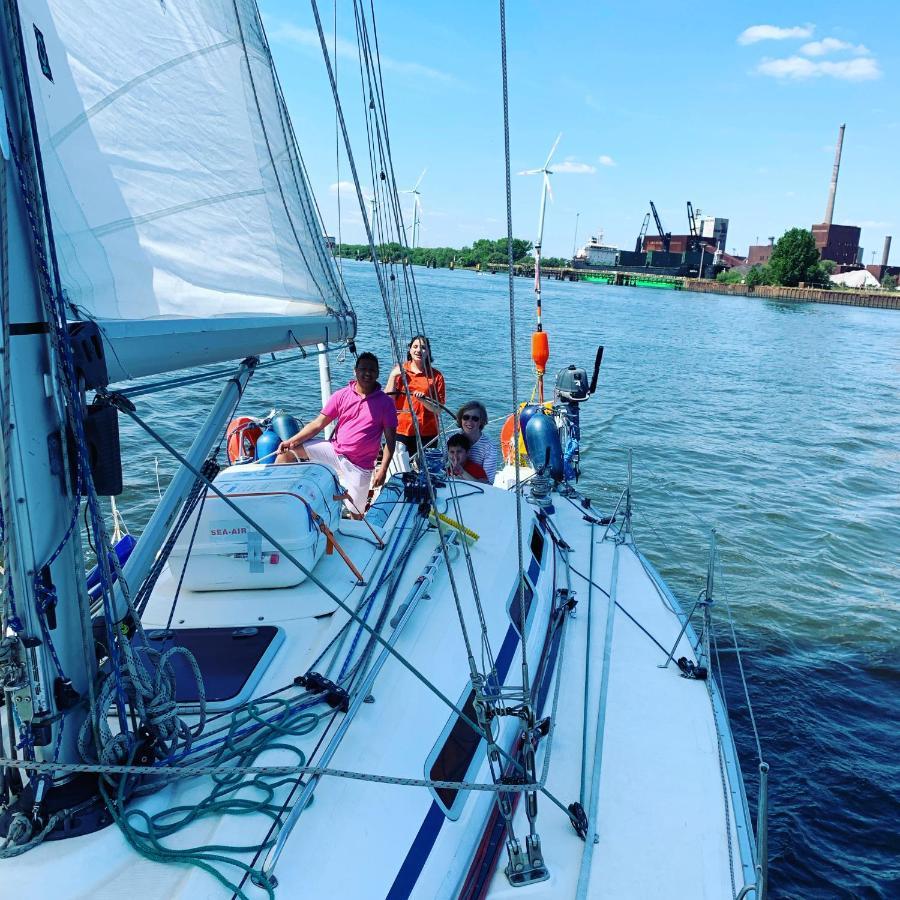 Botel Segelyacht
