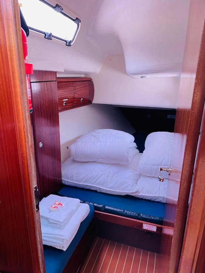 Segelyacht Botel *