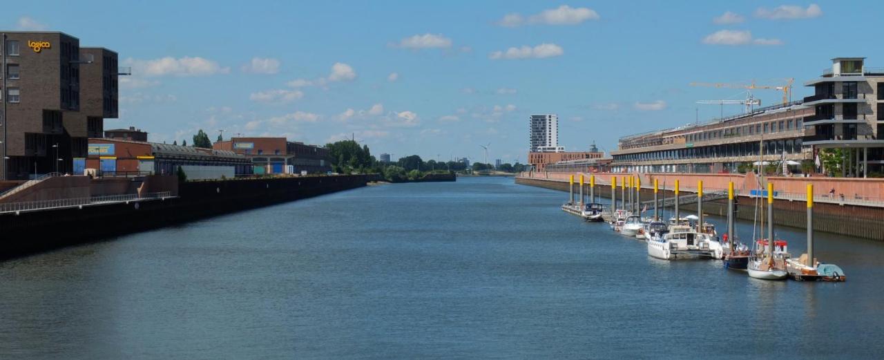 Bateau-hôtel Segelyacht *